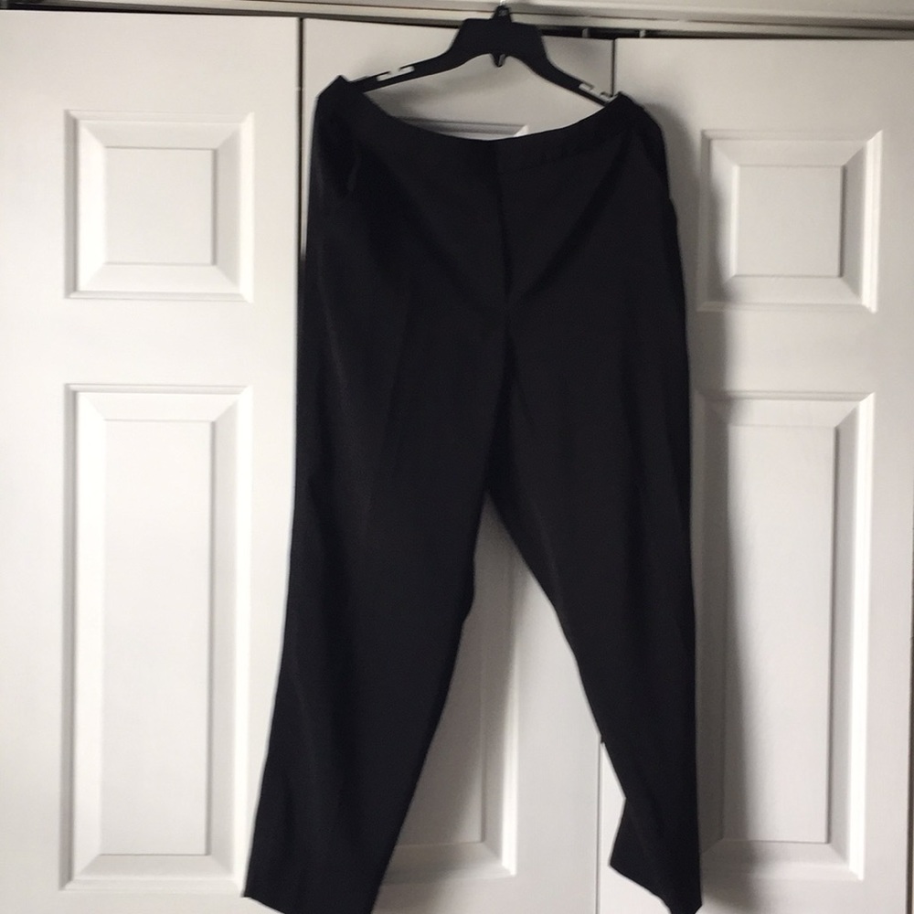Black dressy capris